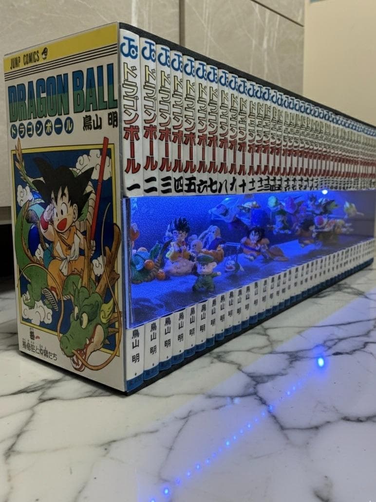 ドラゴンボール コミック 背表紙 フィギュア 24体＋LEDディスプレイケース