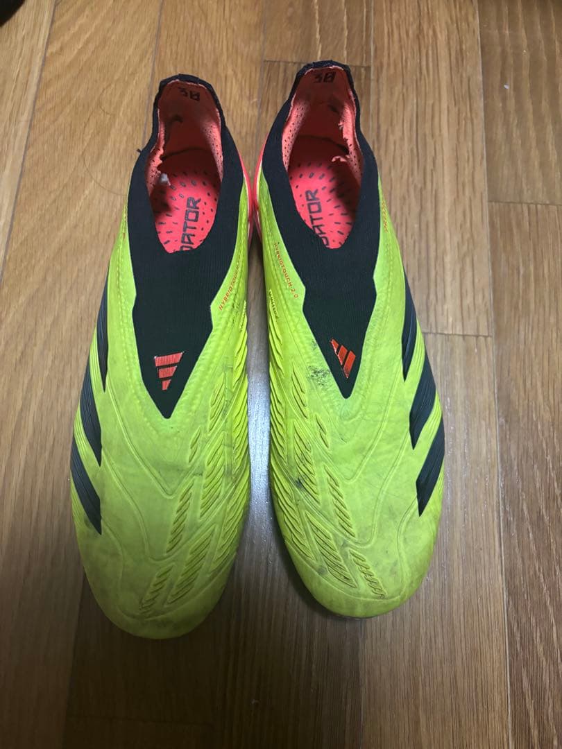 アディダスプレデターFG