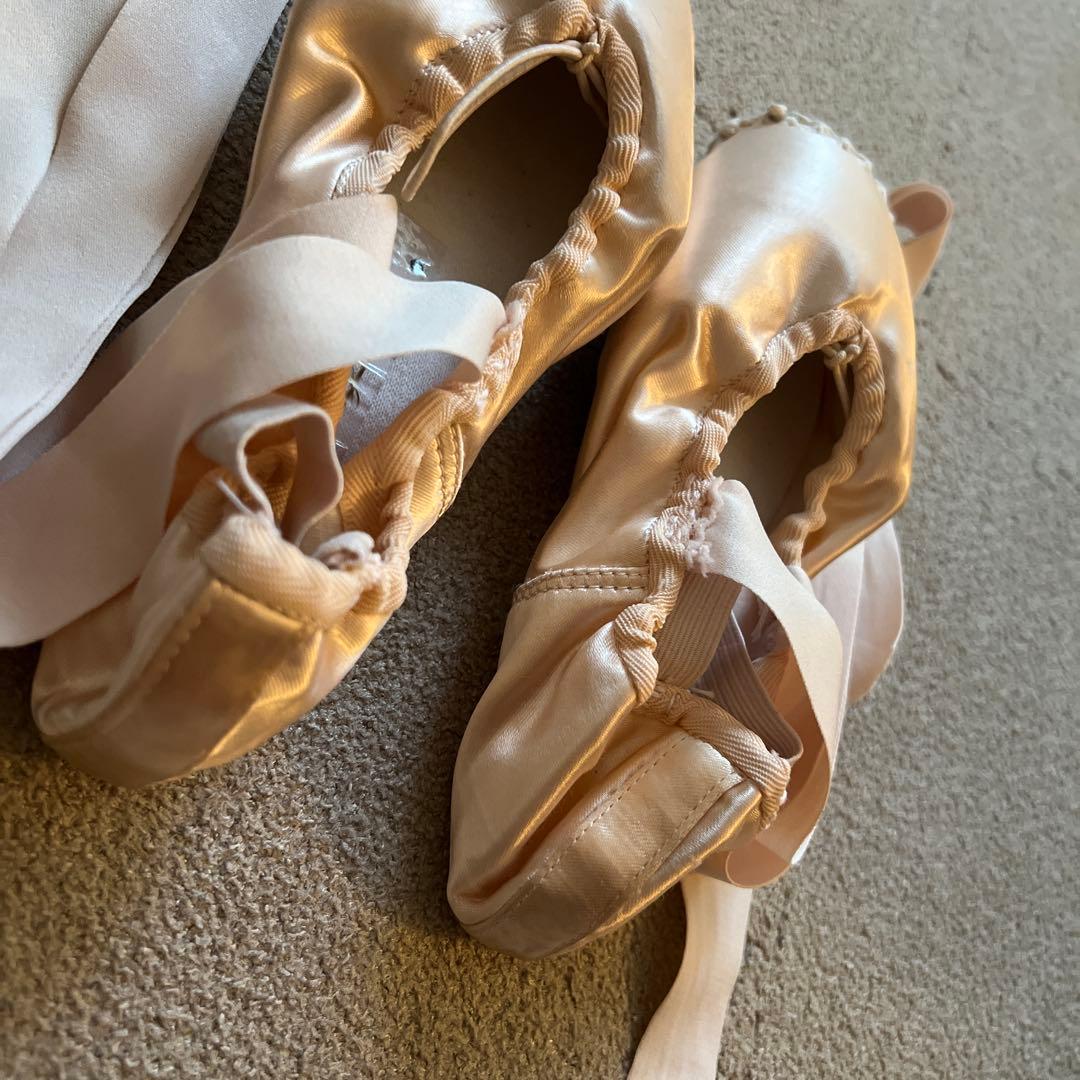 バレエトウシューズ　グリシコマヤ1