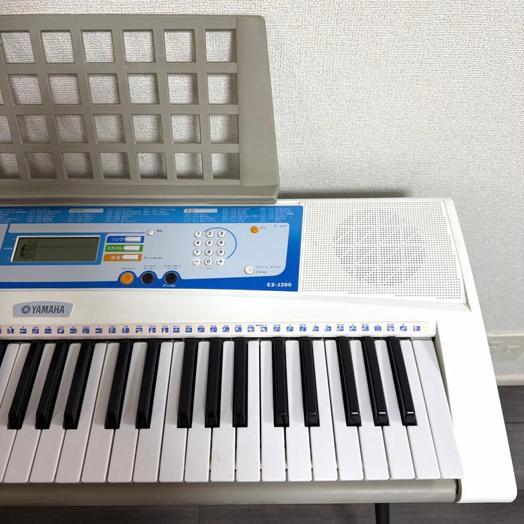 YAMAHA 電子ピアノ　EZ-J200