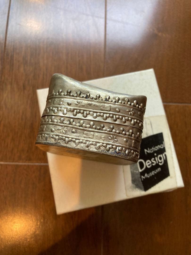 National Design museum 陶器　ボックス　小物入　青白　四角