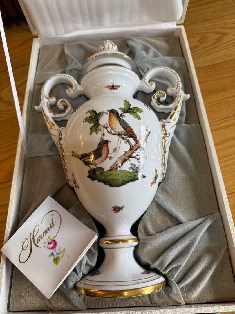 ヘレンド Herend 鳥の絵柄 陶器花瓶