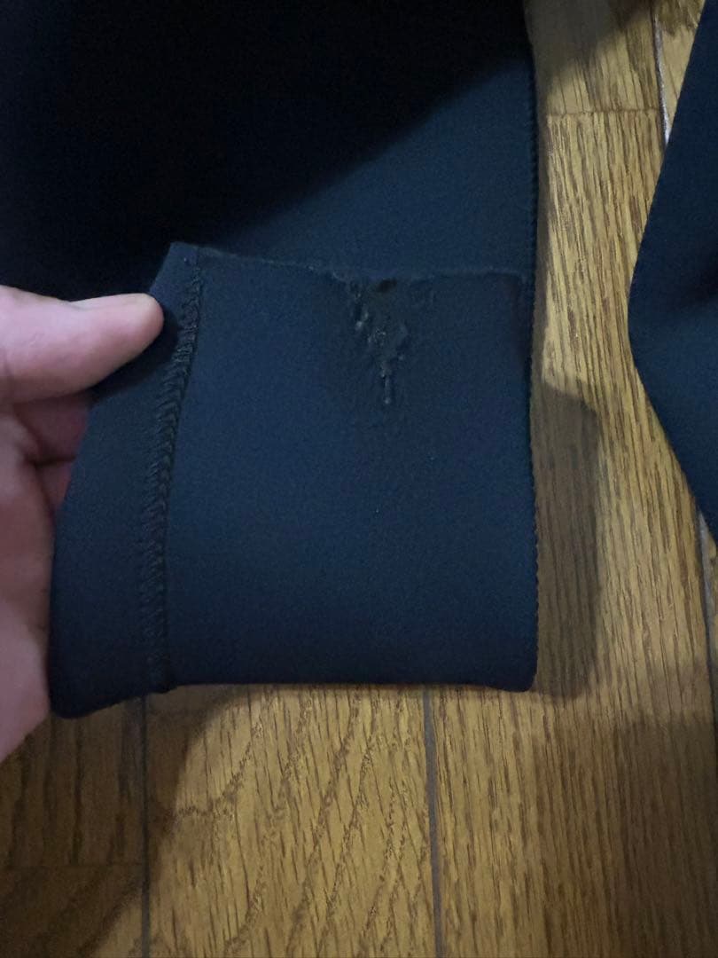 DOVE(ダブ) サーフィン　 ウエットスーツ　3mmジャーフル