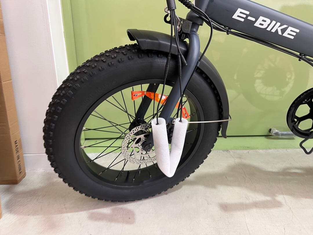 ファットバイク20インチ折り畳みビーチクルーザー自転車 FATBIKE 7段変速