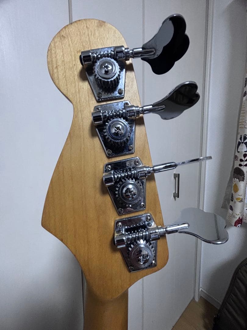 Legend エレキベース サンバースト