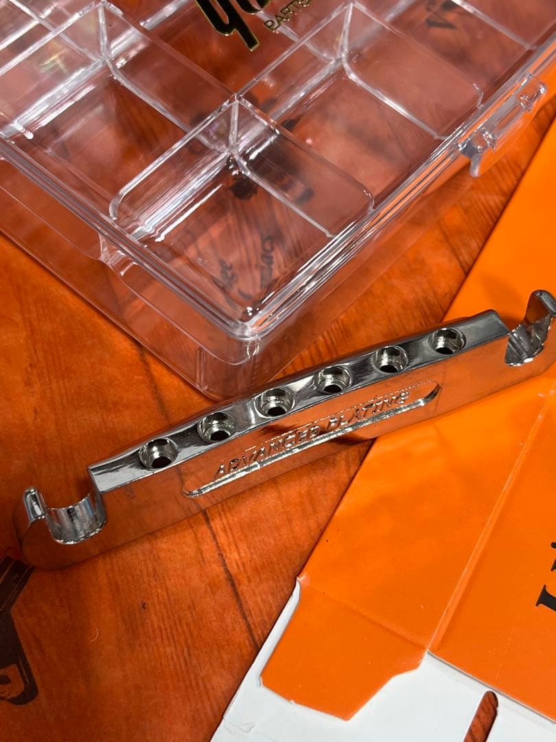 ギブソンUSA純正 アルミテールピース エイジド ギフト付