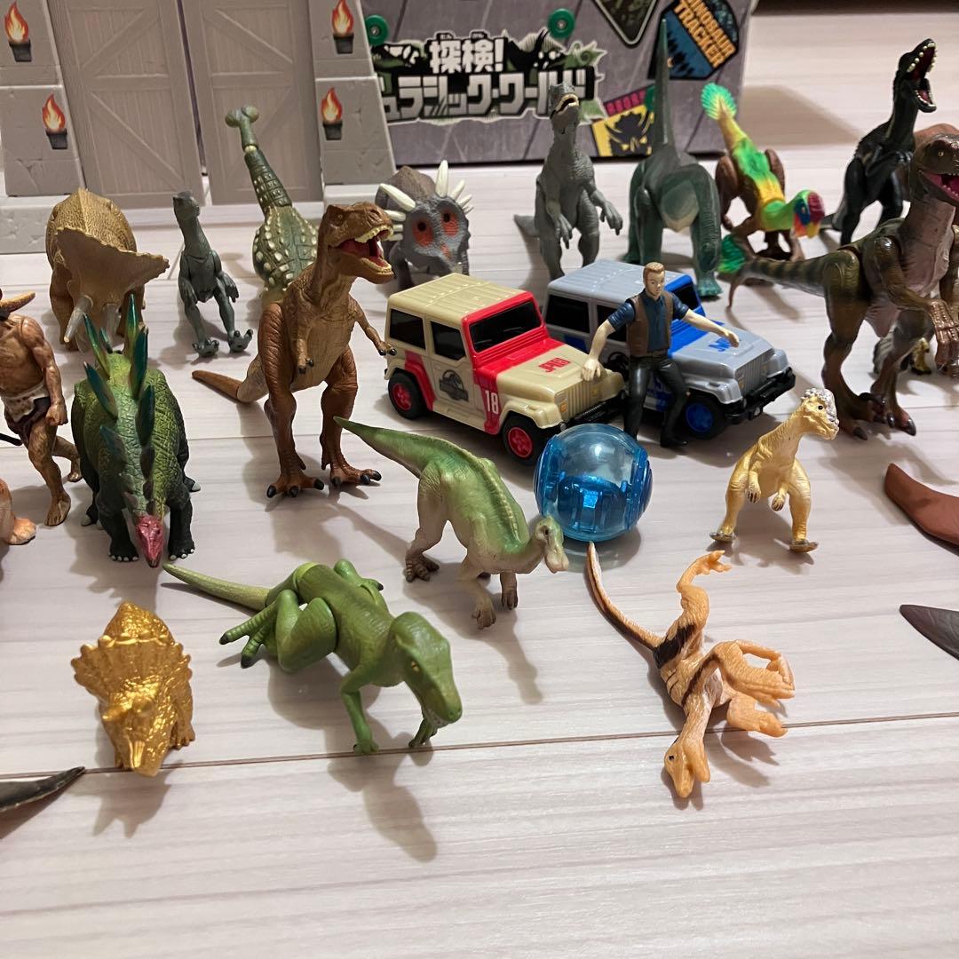 アニア 探検！ジュラシック・ワールド　プレイセット　フィギュアセット　アニア