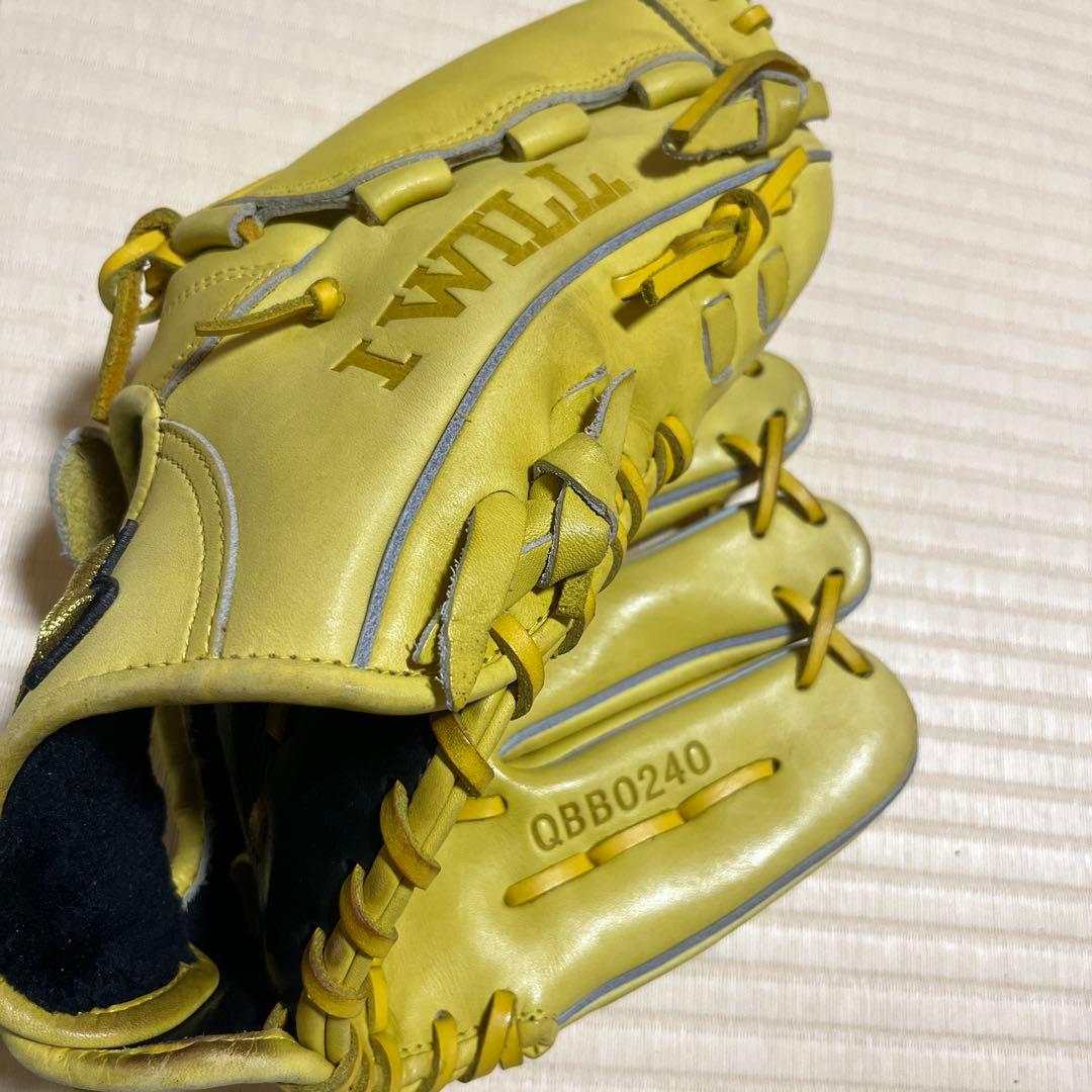 美品　アンダーアーマー　軟式　グローブ　黄色　イエロー　大人　③ 希少