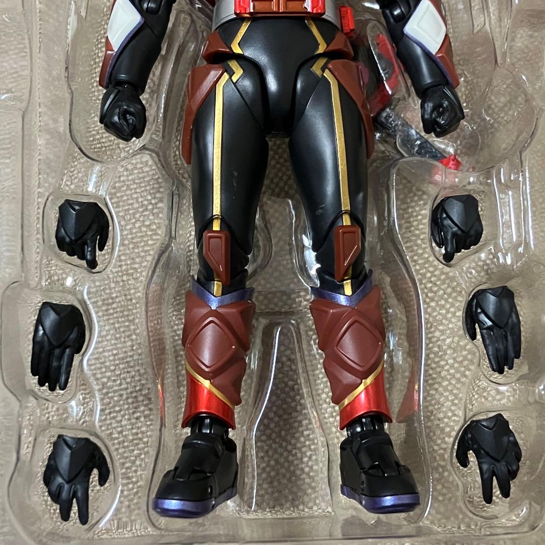 Figuarts 仮面ライダーヴァレン チョコドンフォーム フィギュアーツ