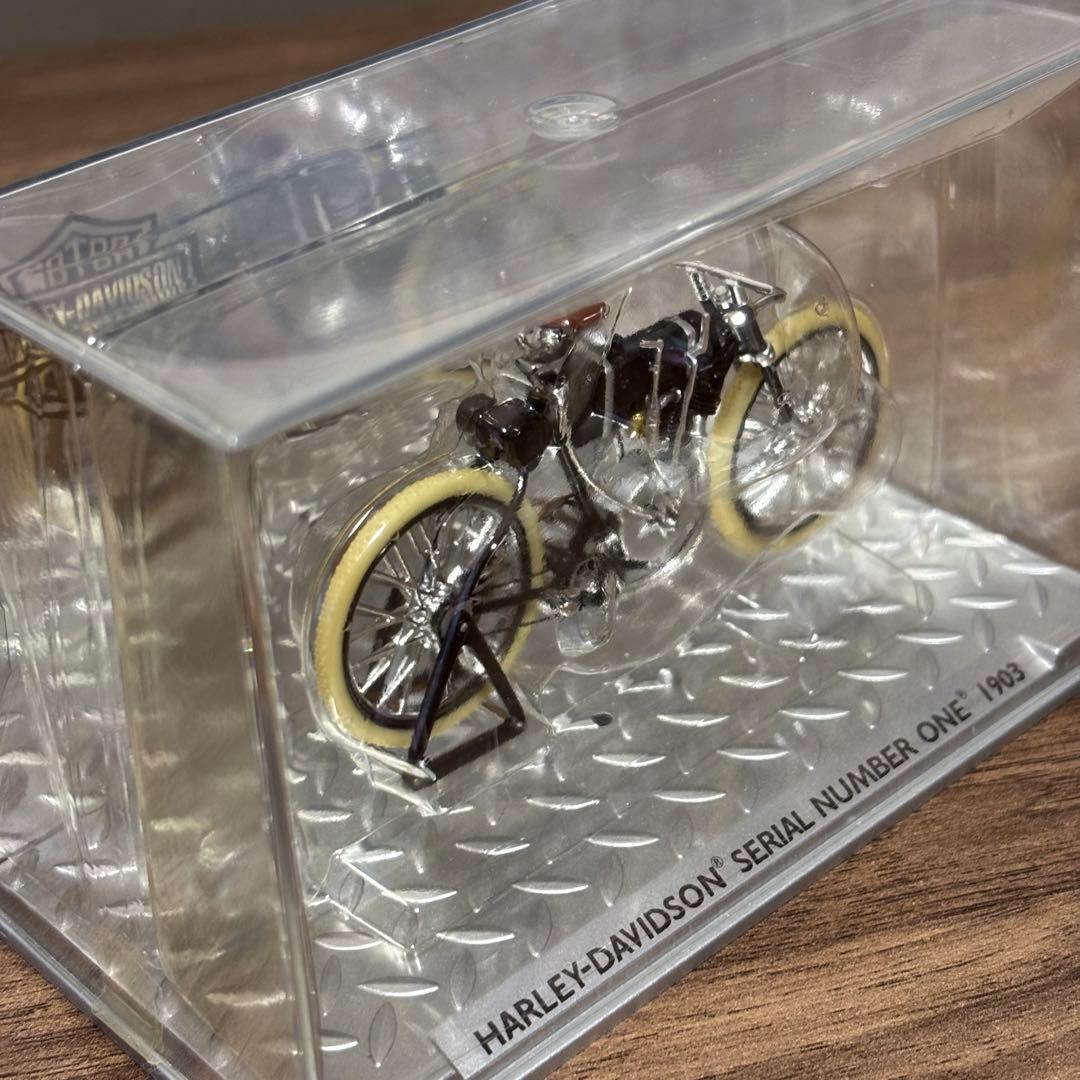 ⭐️デアゴスティーニ　ハーレーダビッドソン 1/24 12台 専用ショーケース付き