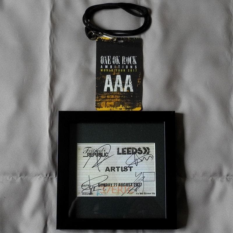 ONE OK ROCK ワンオクロック イギリス公演 パス メンバー直筆サイン