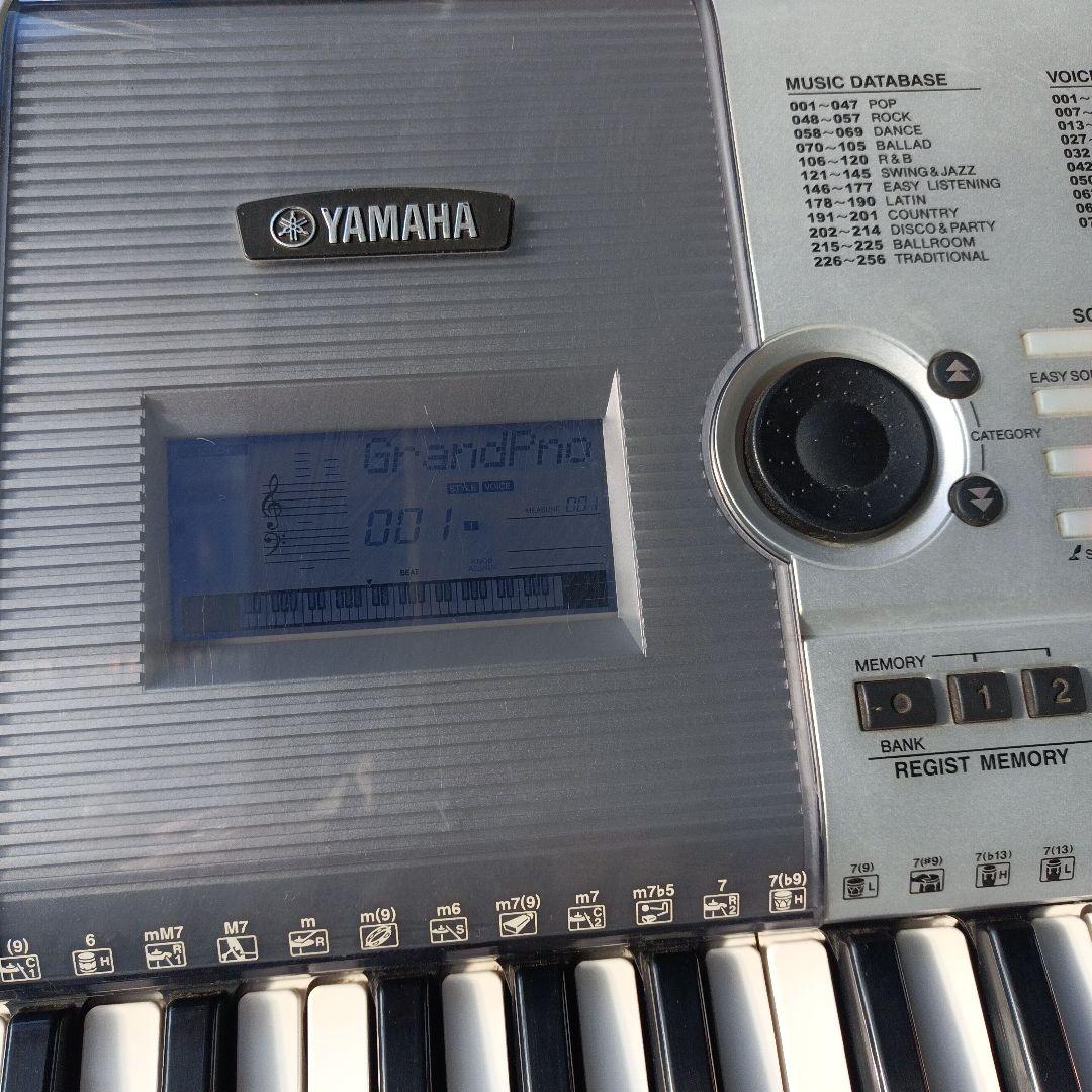 Yamaha PSR-E403 内蔵スピーカー付き
