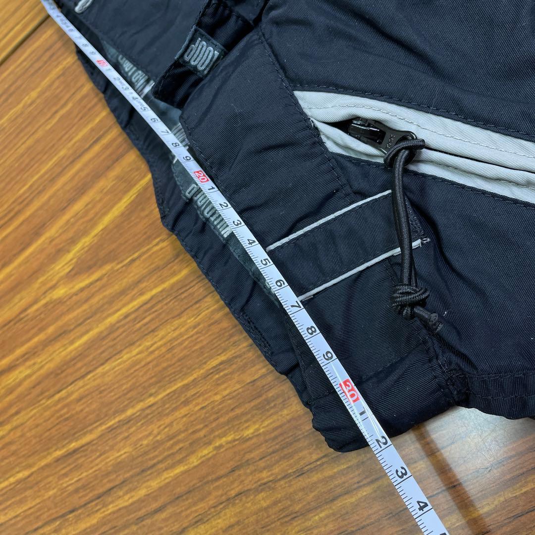 【試着のみ】デサント　スノーパンツ　スノボーパンツ　スキーパンツ