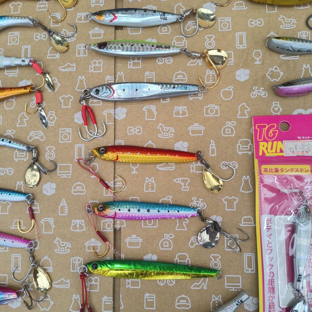 メタルジグ 釣り用ルアーセット 約33個プラスジグケース2個
