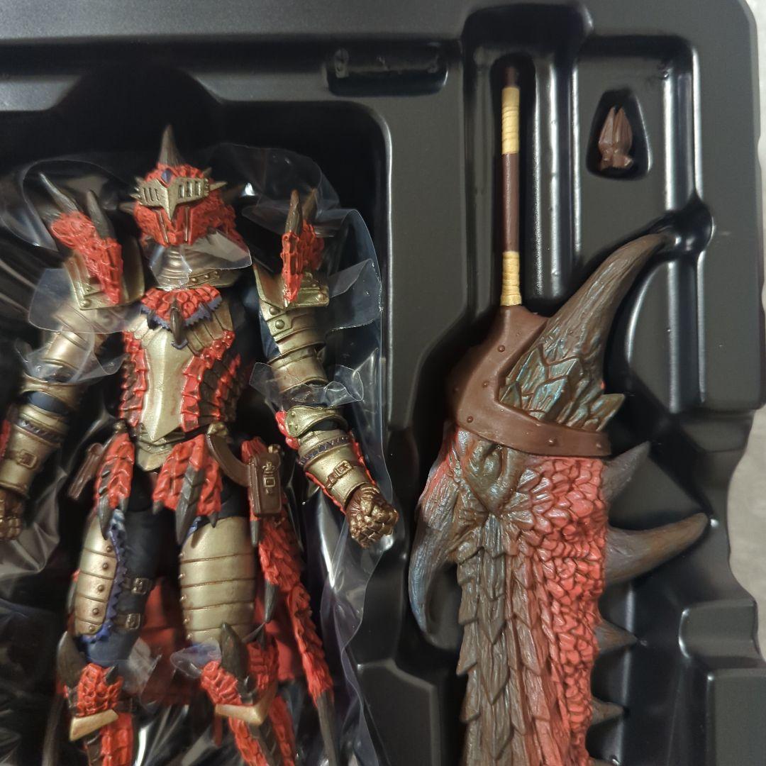 美品　リボルテックヤマグチ ハンター男剣士 レウスシリーズ アクションフィギュア