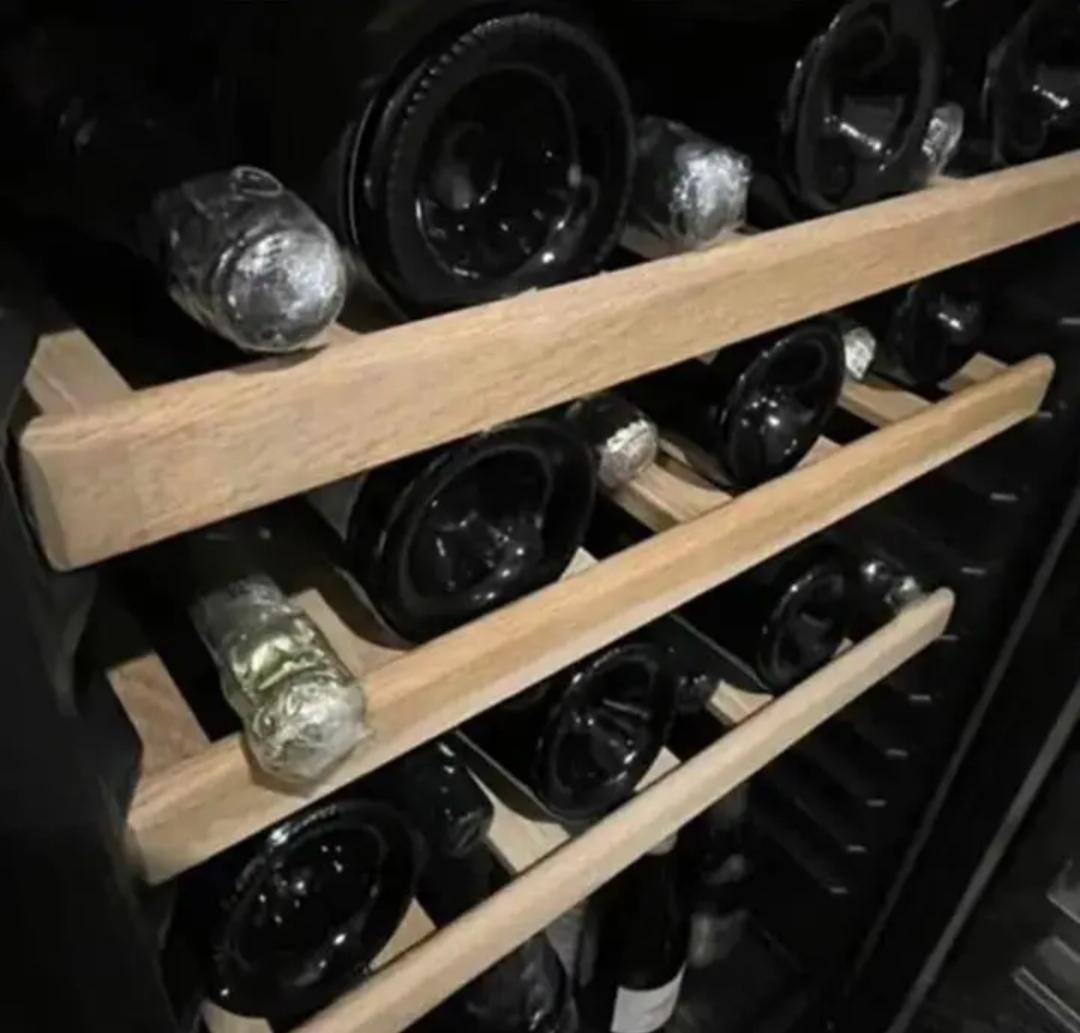 コント・ラフォン ヴォルネイ 1er Cru サントノ・デュ・ミリュー