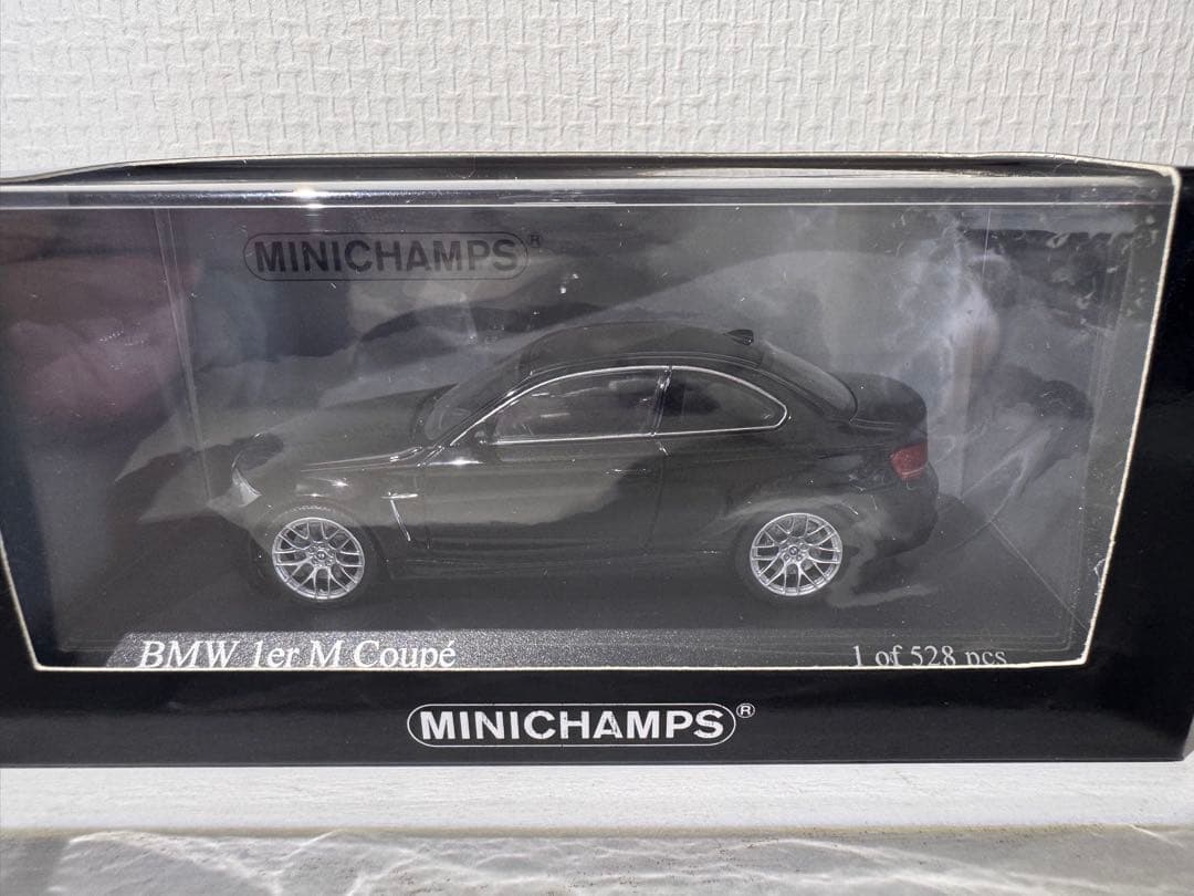  1er M Coupé ミニカー ブラックメタリック1/43