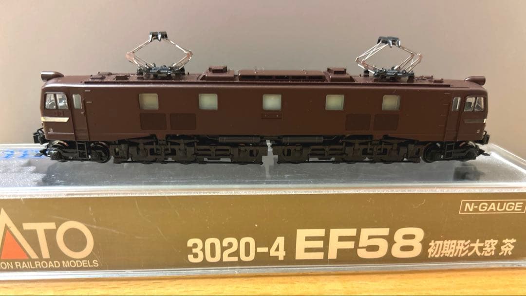 KATO3020-4 #EF58初期形大窓　茶色