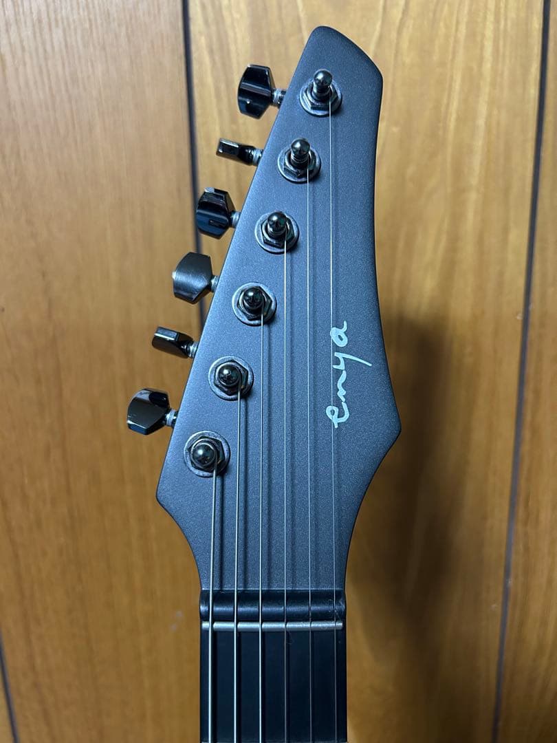 ENYA Inspire ブラック　アンプ内蔵エレキギター