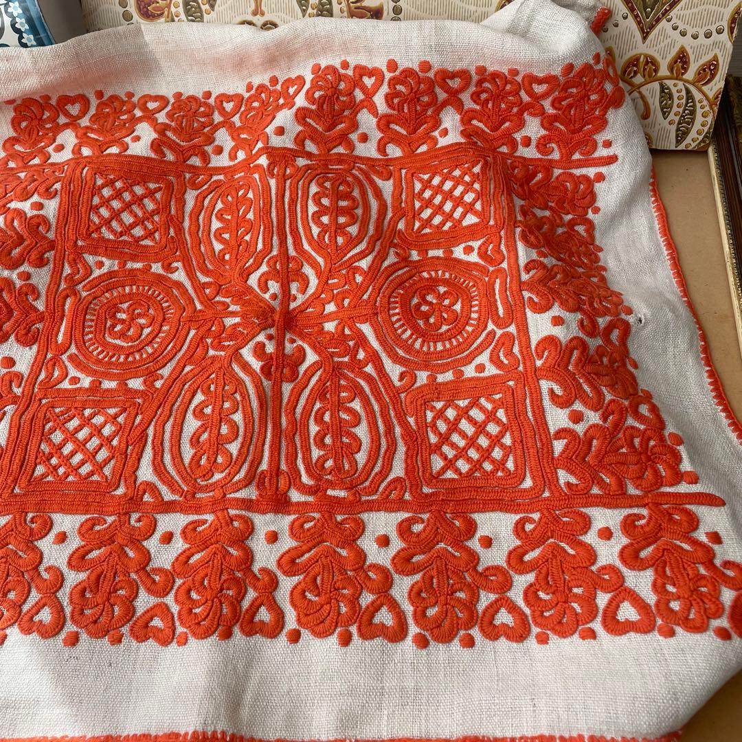 イーラーショシュ/アンティーク/ハンガリー/蚤の市/手刺繍