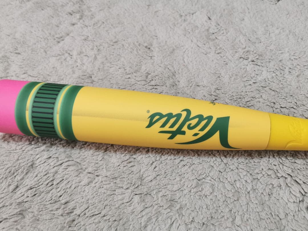 【今日だけこの価格】Victus ペンシルバット 82cm 少年用 　新品級