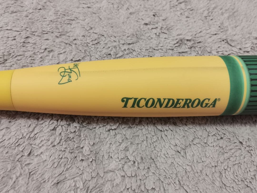 【今日だけこの価格】Victus ペンシルバット 82cm 少年用 　新品級