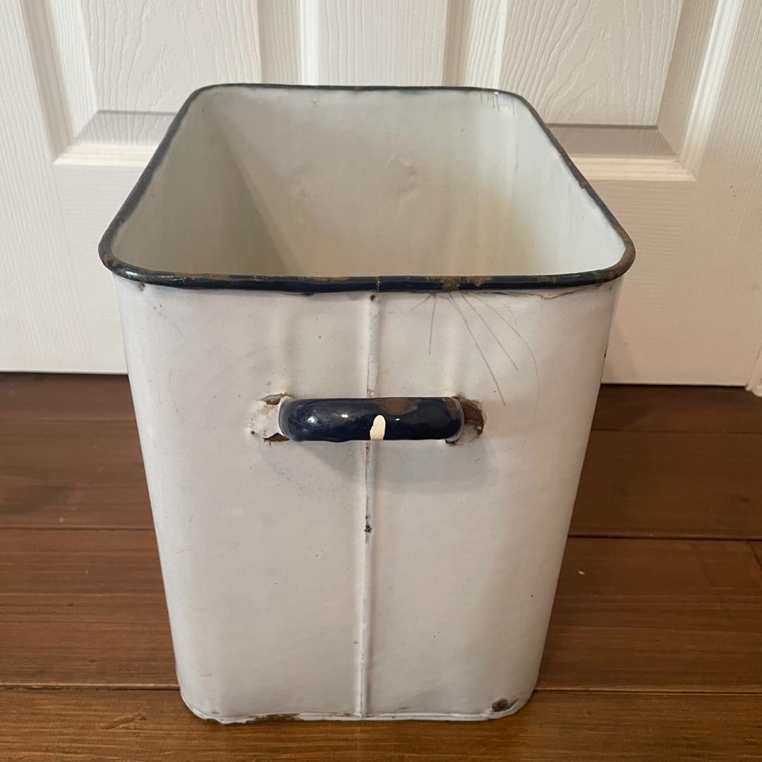 イギリスアンティーク ホーロー ブレッド缶 ブロカント 蚤の市 ヴィンテージ