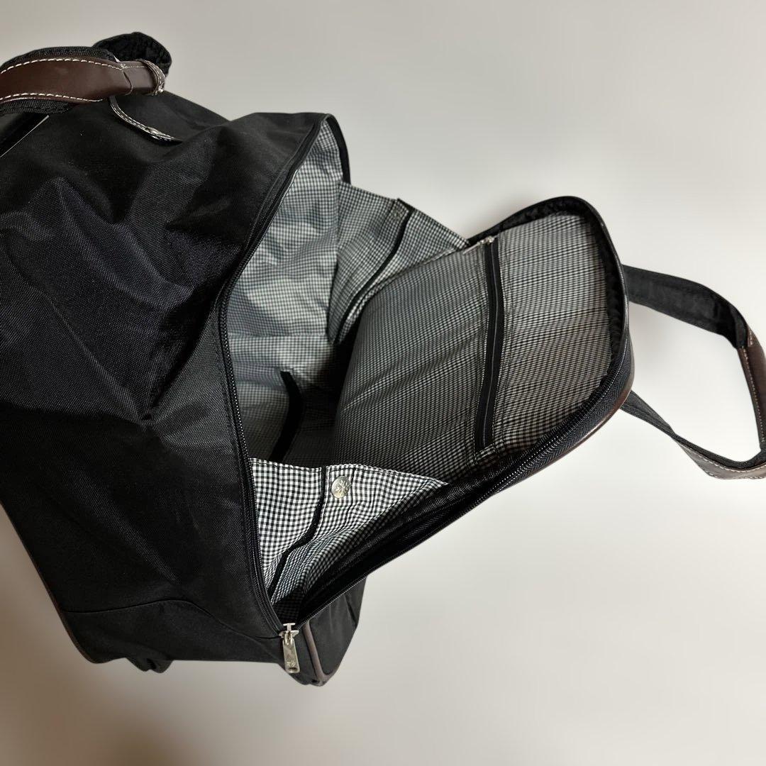 黒いナイロンキャリーカート