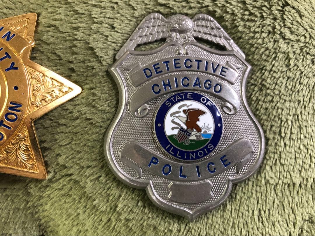 ポリスバッジ　警察バッジセット シアトル・シカゴ