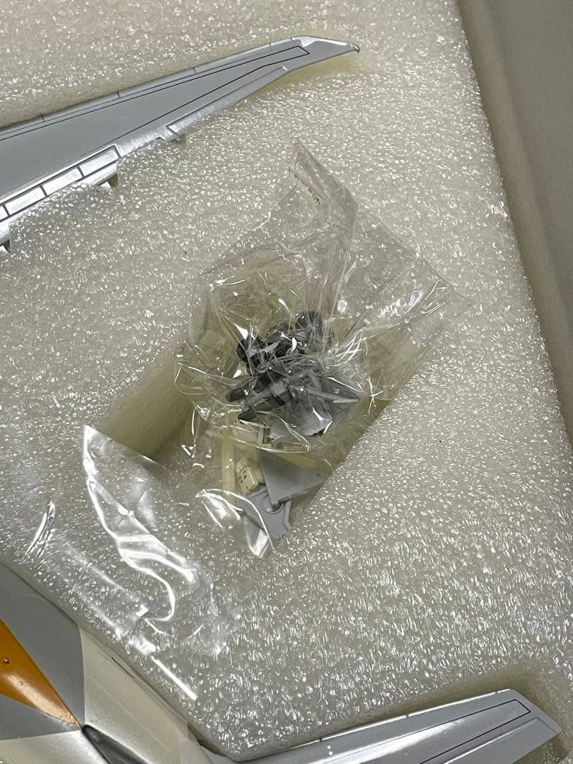 ETIHAD Boeing 777-300ER 1/200スケール