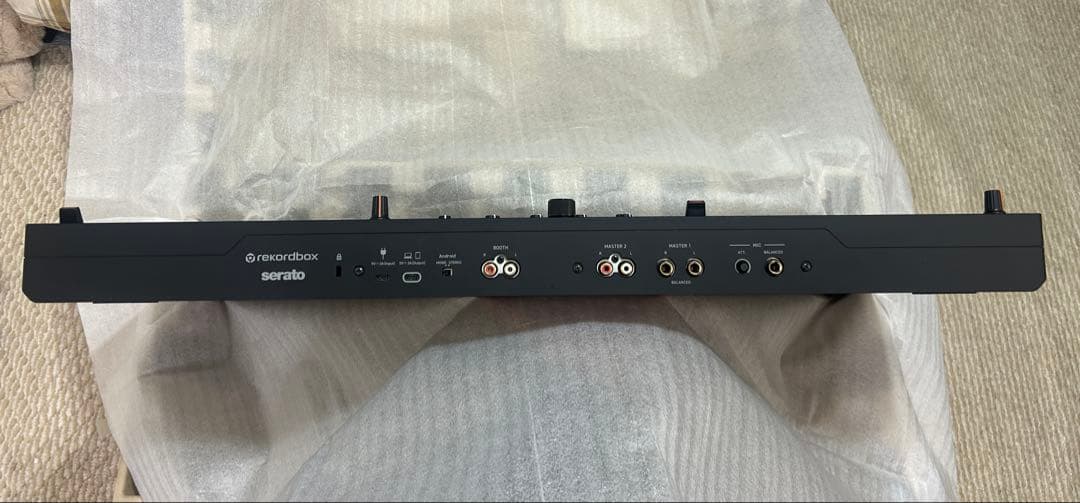 AlphaTheta DDJ-GRV6 DJコントローラー