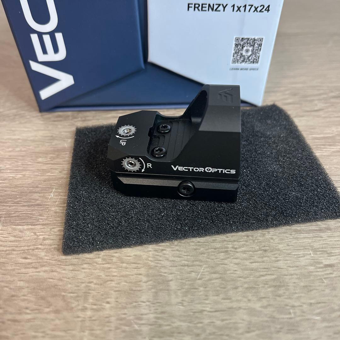 ベクターオプティクス　VECTOROPTICS FRENZY 1×17×24