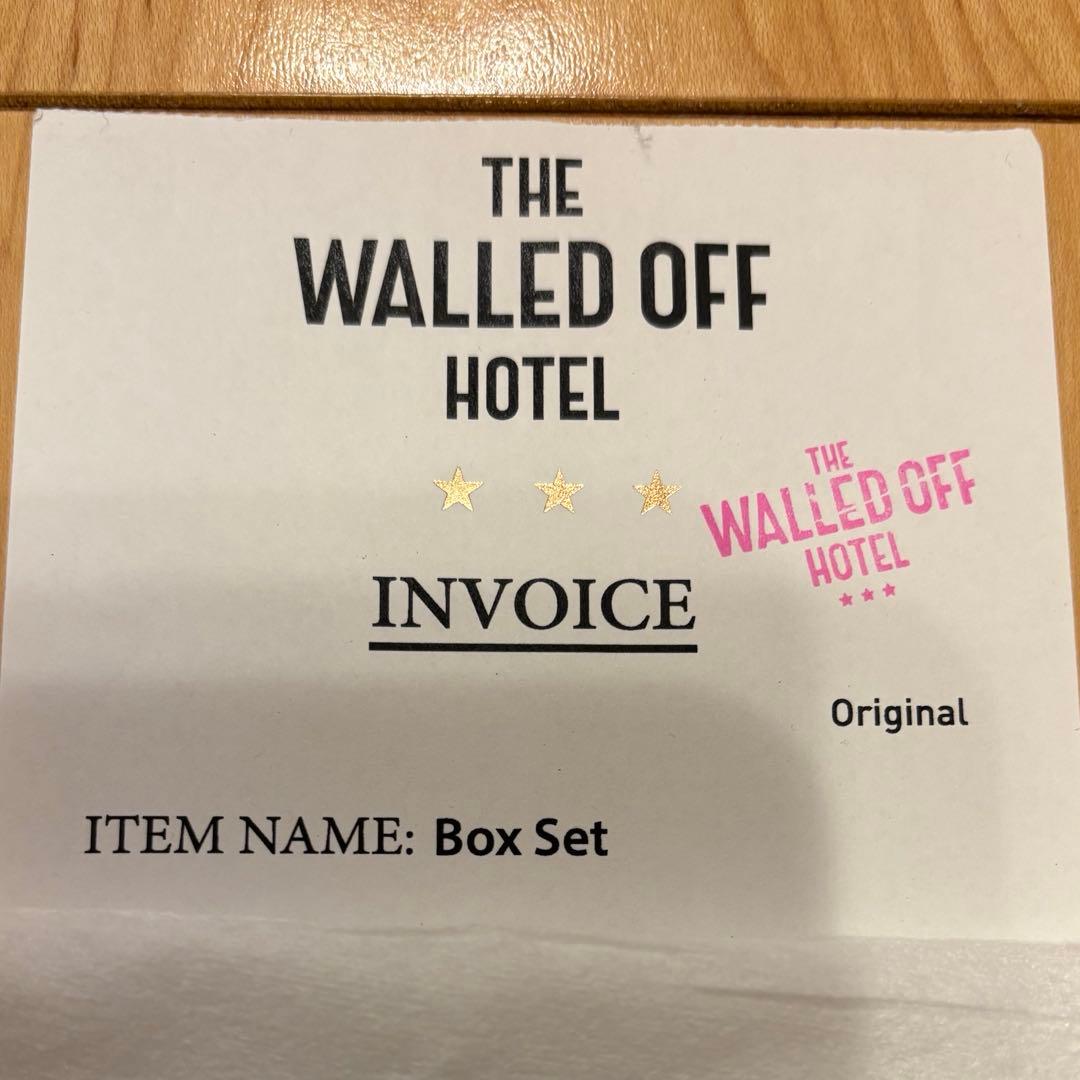 その他 BANKSY THE WALLED OFF HOTEL BOX SET