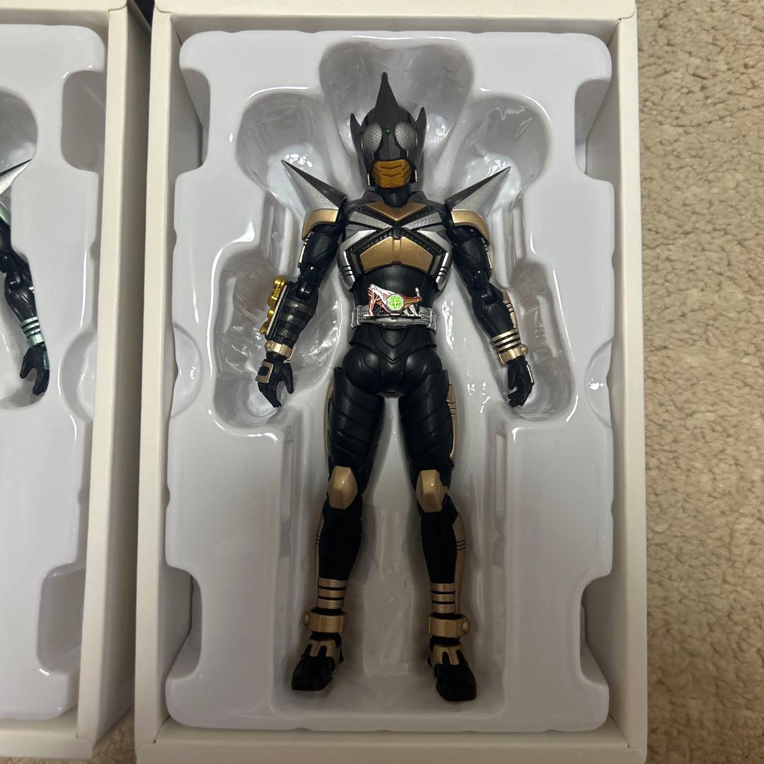 真骨彫製法　S.H.フィギュアーツ　仮面ライダーキックホッパー　パンチホッパー