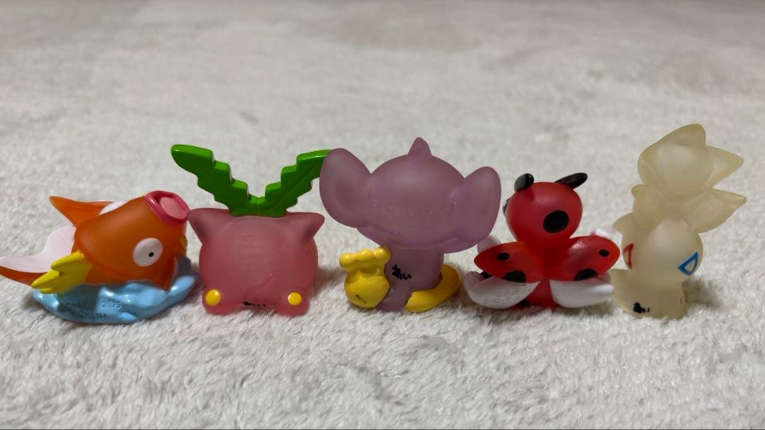 大幅お値下げ！ ポケモンキッズ　 指人形 クリア19体　うち5体は名前表記あり