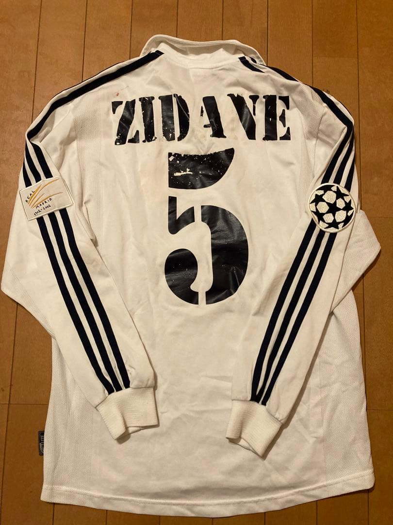 送料無料　希少品　 レアルマドリード02-03(H) ＣＬ仕様 長袖　ジダンm