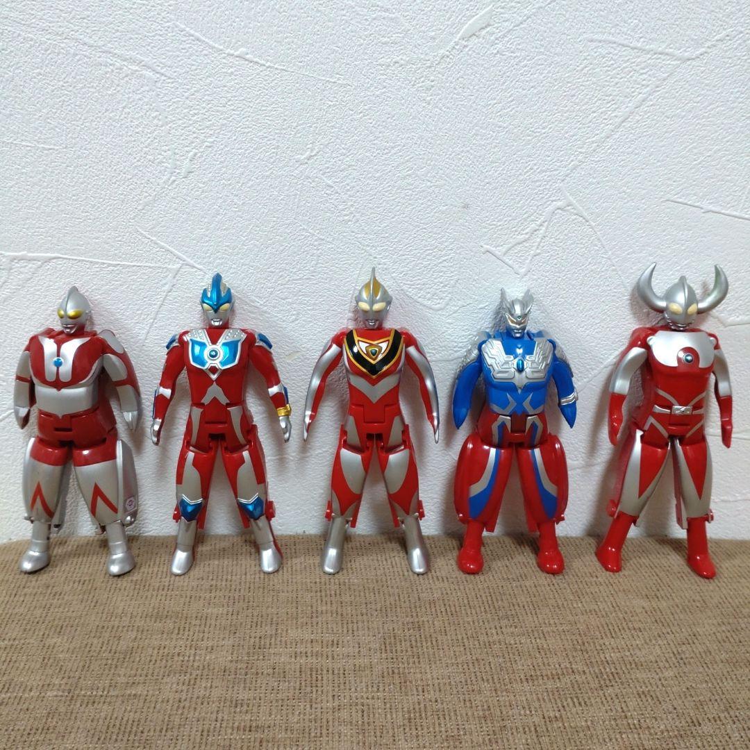 ウルトラエッグ24体&バトルアタッシュケース青、ジャンク1体おまけつき