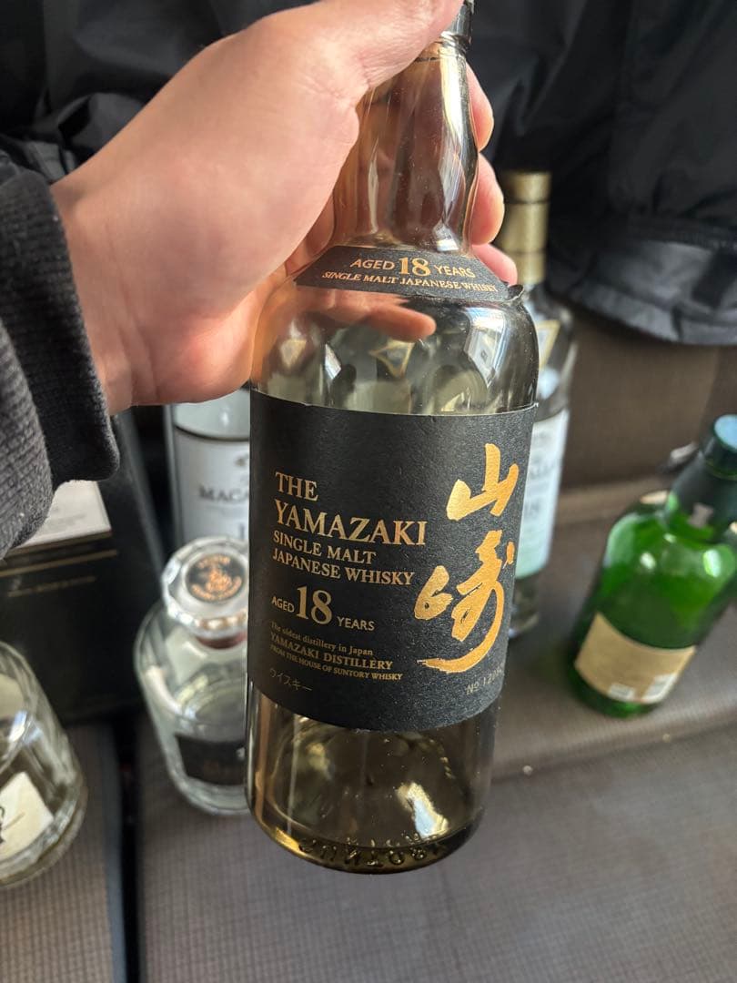 山﨑18年×2白州18年響21年響100周年マッカラン18年×3 箱空瓶未洗浄