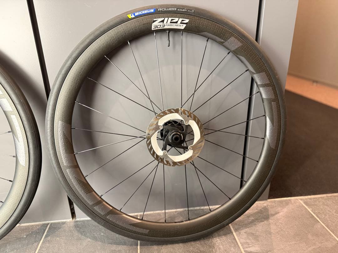 即決価額！ZIPP 303 Firecrest 美品