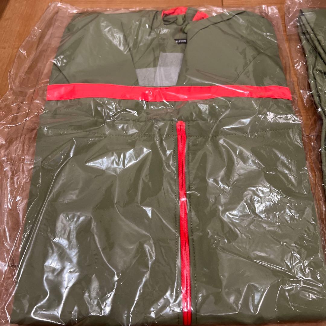 新品　NIKE ウインドブレーカーセット　上下　M