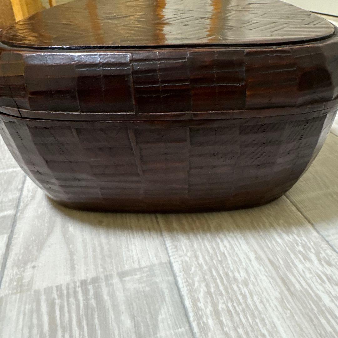 【貴重品】松　一木彫り　茶櫃