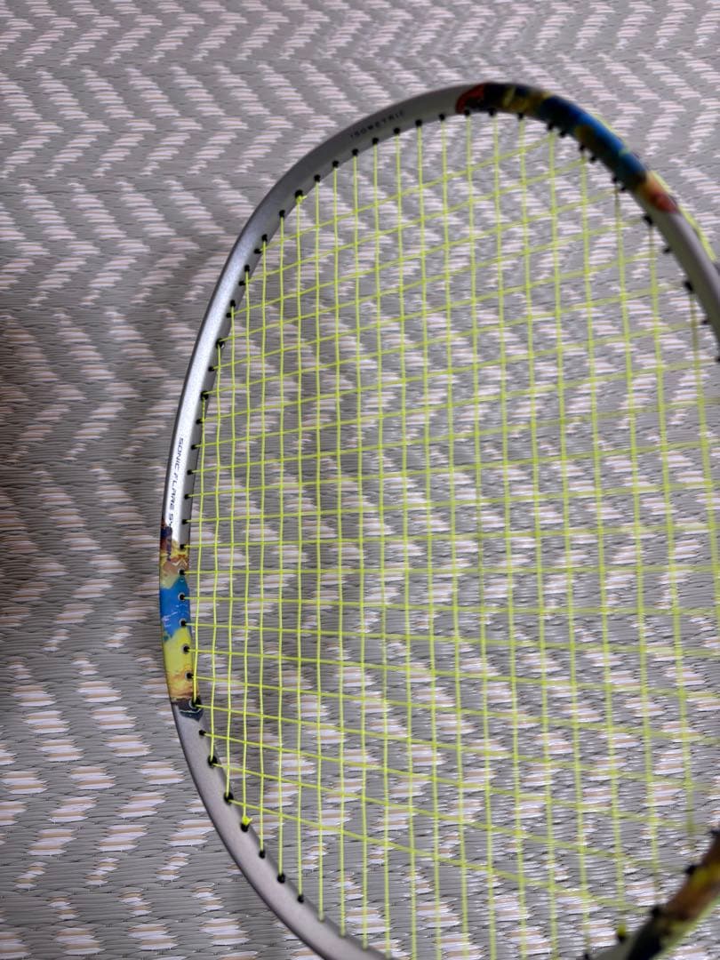 YONEX ナノフレア700TOUR 4UG5