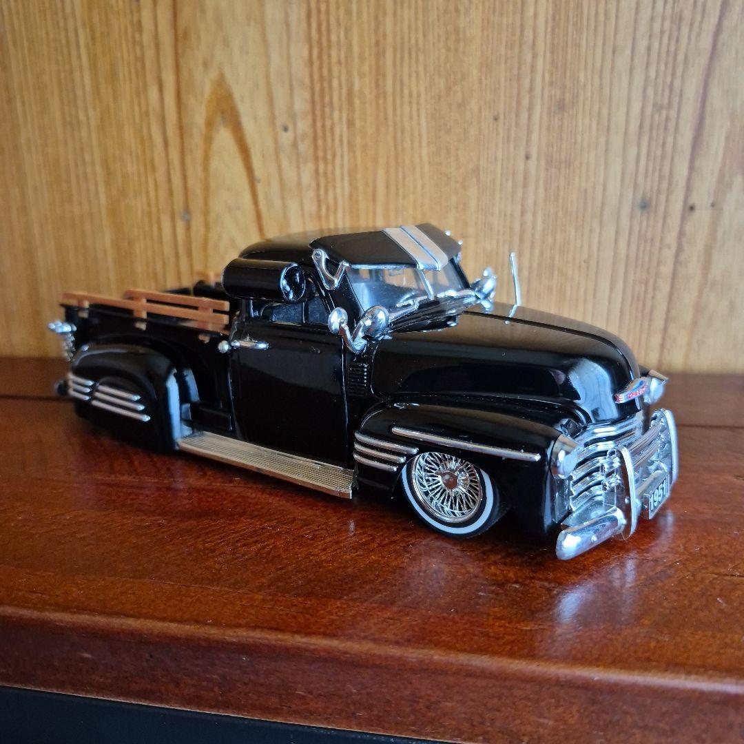 jadatoys 1951 シェビー ピックアップ ローライダー ミニカー