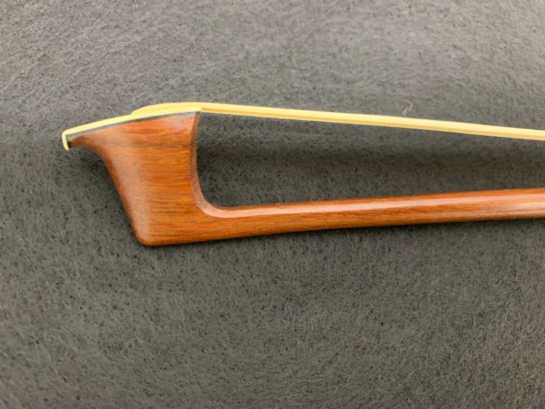 アルシェ　Archet バイオリン弓　4/4 PE1006 ペカットモデル