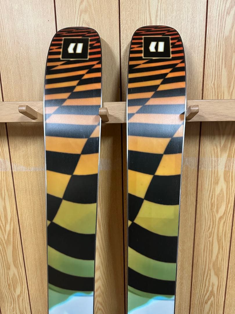 アルマダARV94 164cm 新品同様