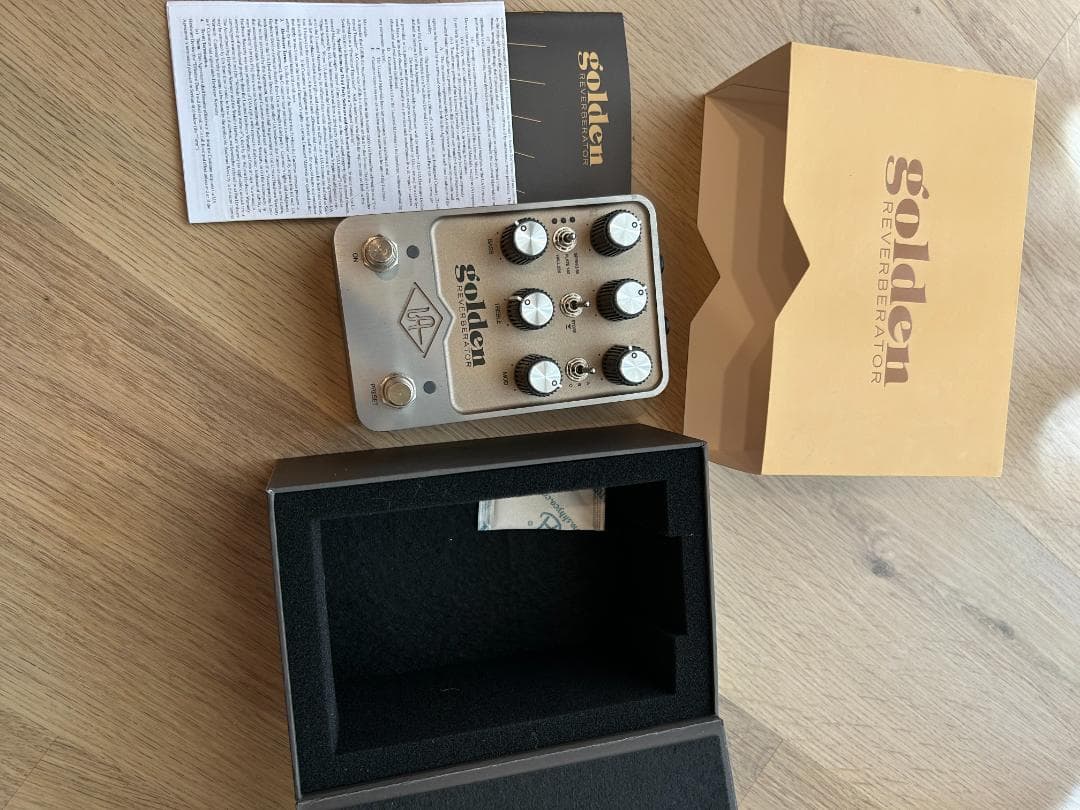 ギター UAFX golden REVERBERATOR Universal Audio