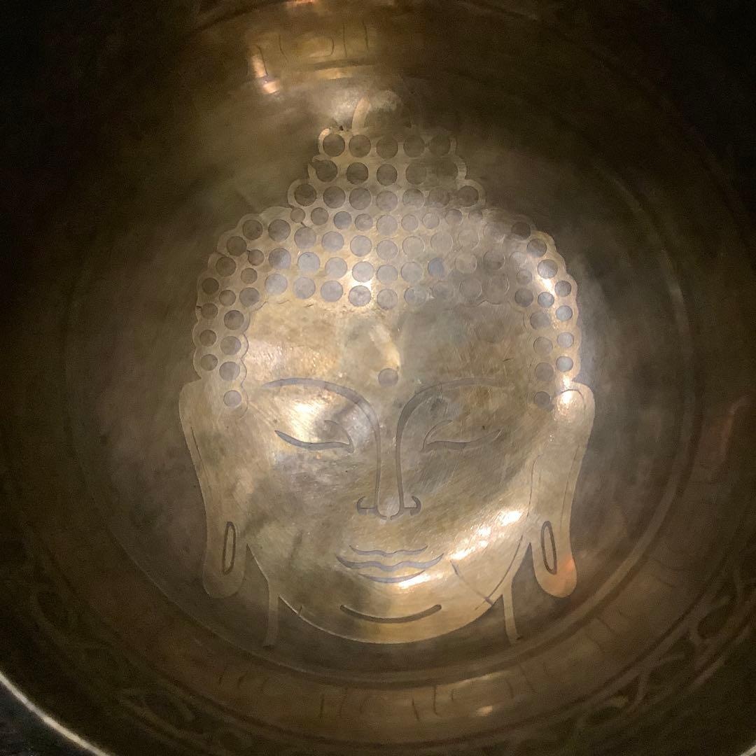 No52 チベット産 シンギングボウル 新品 チベタンボウル 16cm 仏陀顔