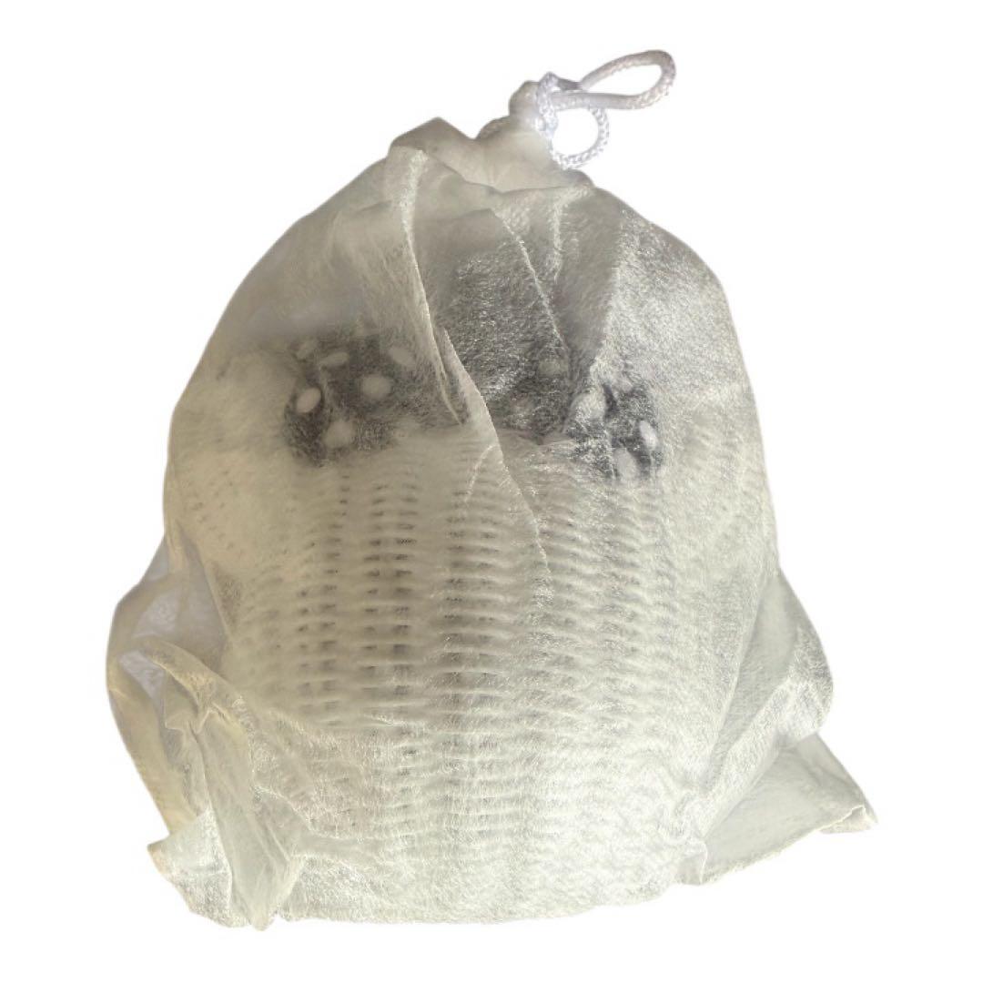 ミニーちゃんのカゴ製ショルダーバッグ 【可愛いいリボン付き黒色は珍しい】