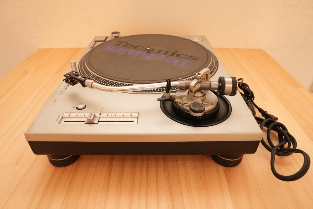 Technics SL1200 Mk3 ターンテーブル