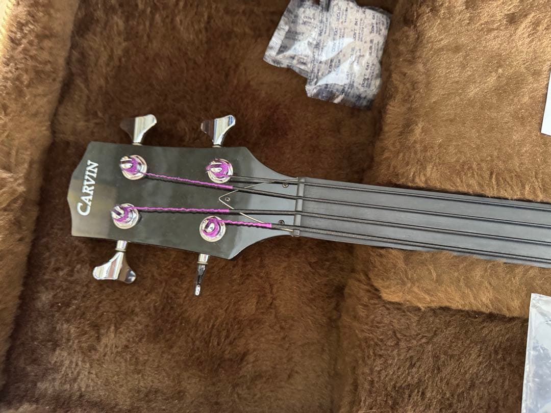 Carvin エレキベース 4弦 ブラック